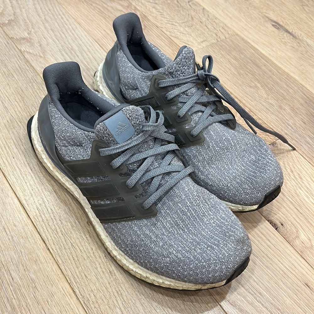 Dark Gray Adidas Ultraboost sz w8. Comfy knit and boost tech.